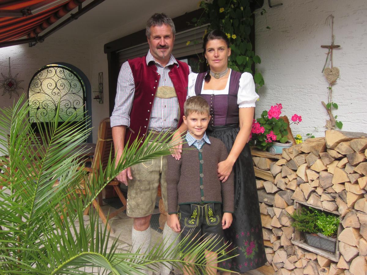 Gaestehaus Poeppl Unterwössen Exterior foto